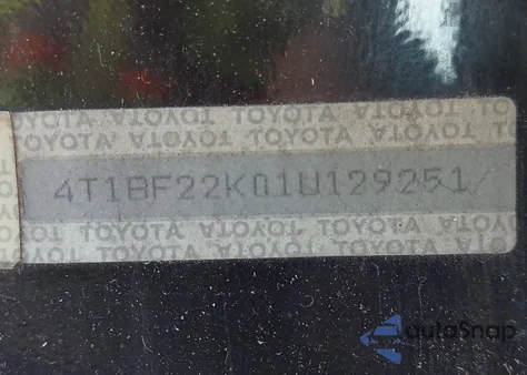 2001 Toyota Camry Le/Xle z USA, uszkodzony, nr VIN 4T1BF22K01U129251